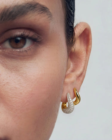 Pavé Wave Huggie Hoop Earrings