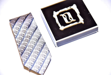 The Kings Silk Neck tie Shipping